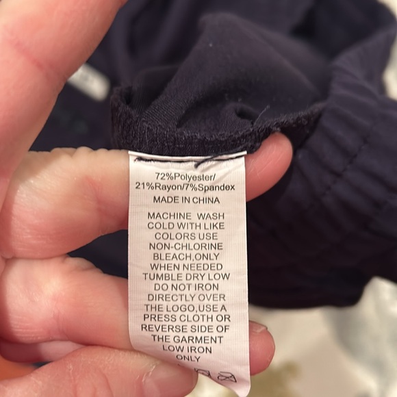 Ladies size XS Navy Scrub jogger set - Picture 13 of 13